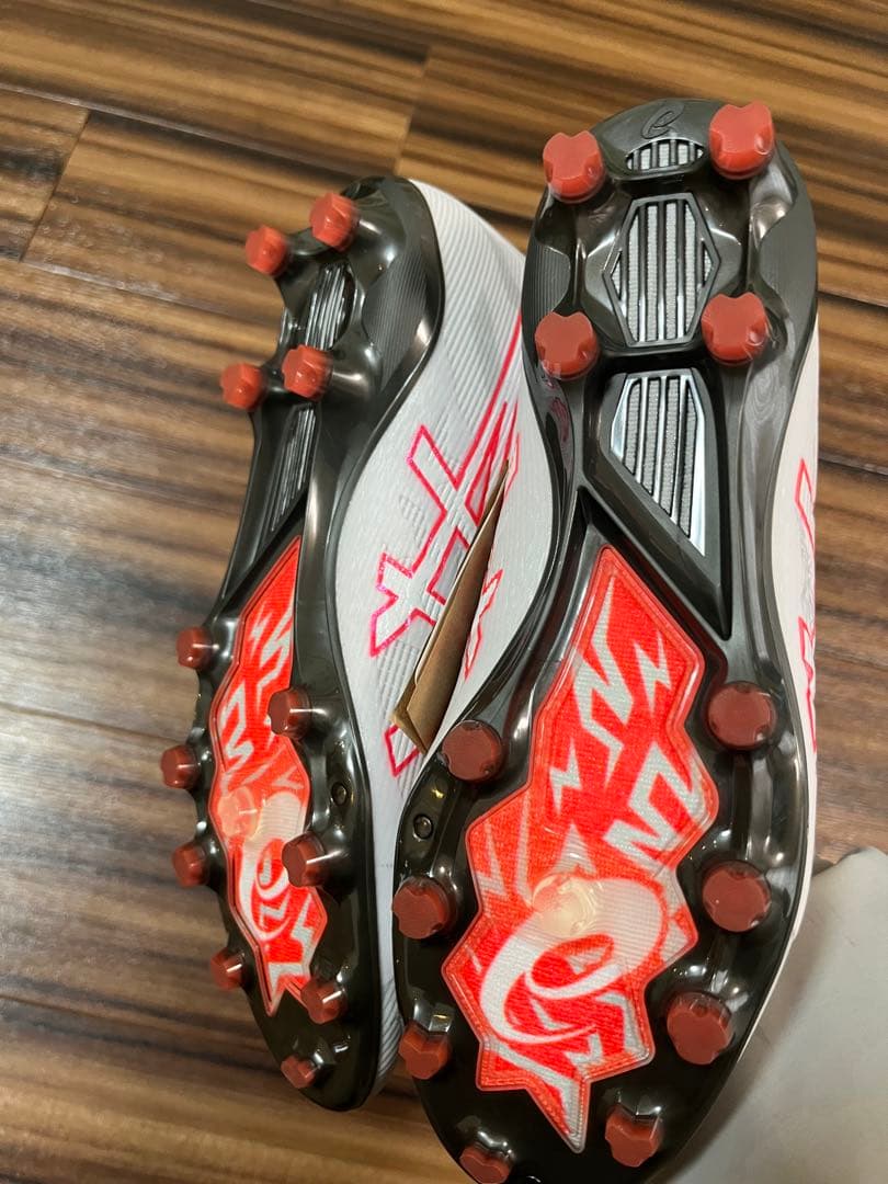 アシックススパイク27.5