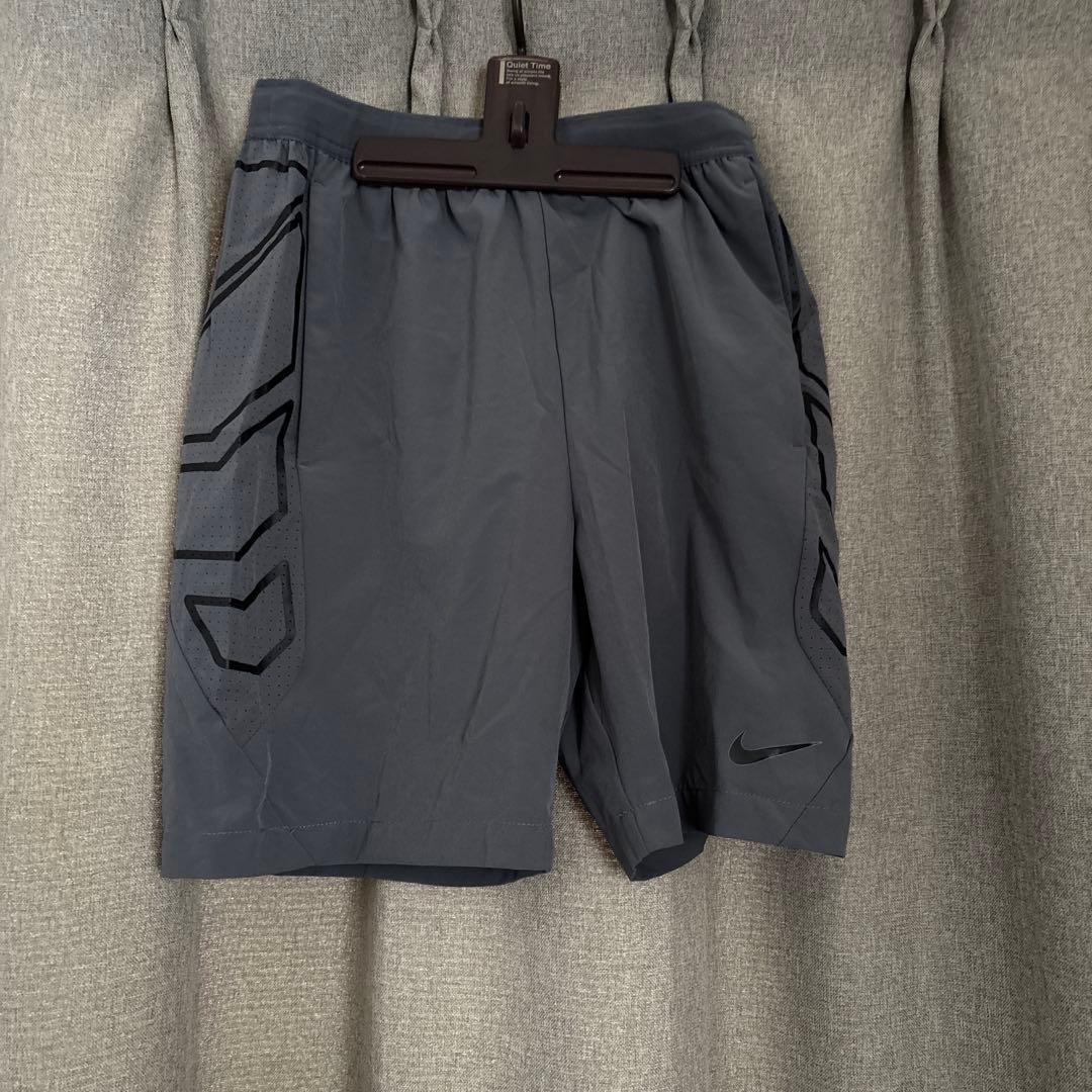 NIKE スポーツウェア　ジムウェア　上下3セット　Mサイズ　計6着
