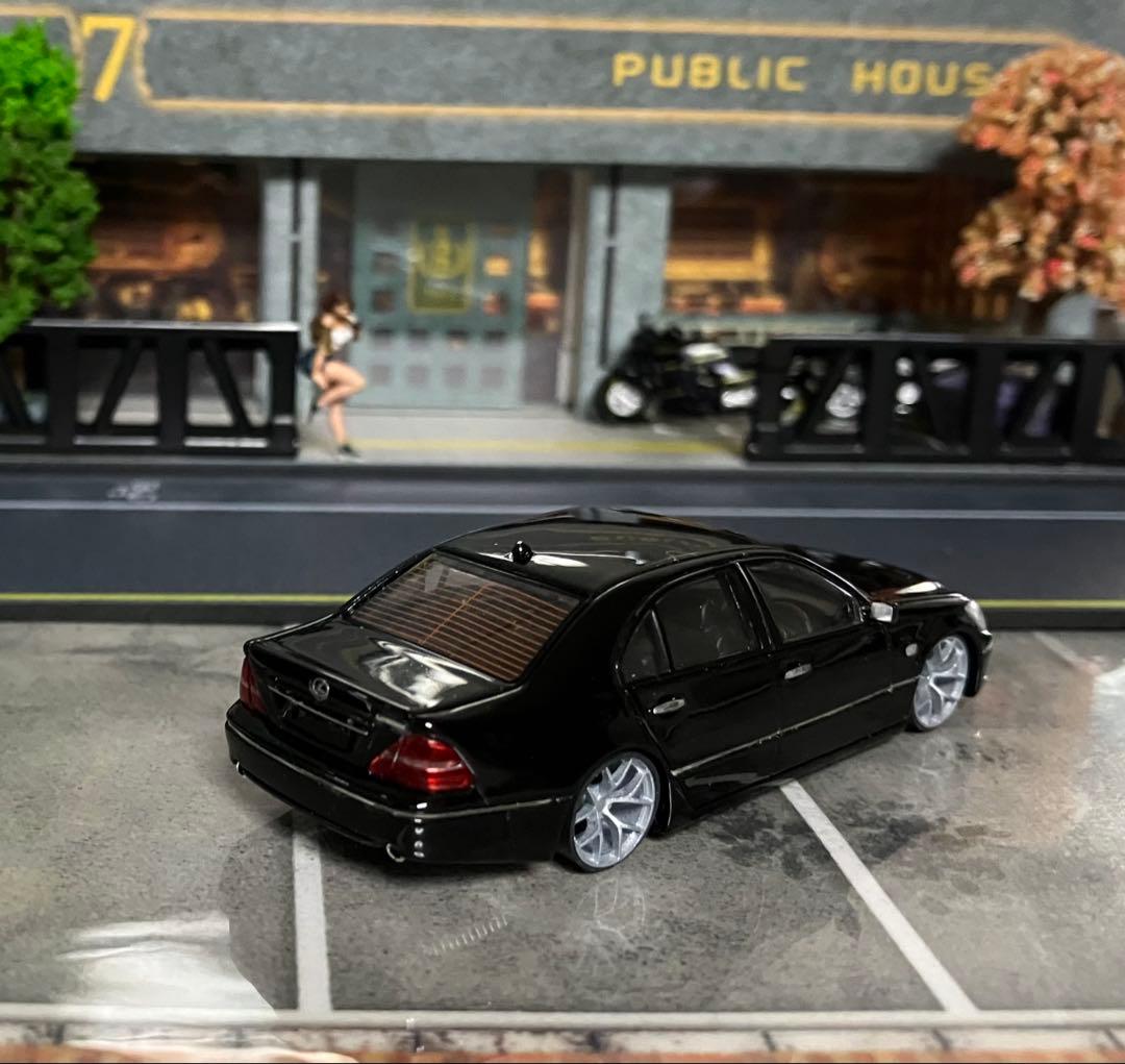 ミニカー 1/64 トヨタ　セルシオ 改造