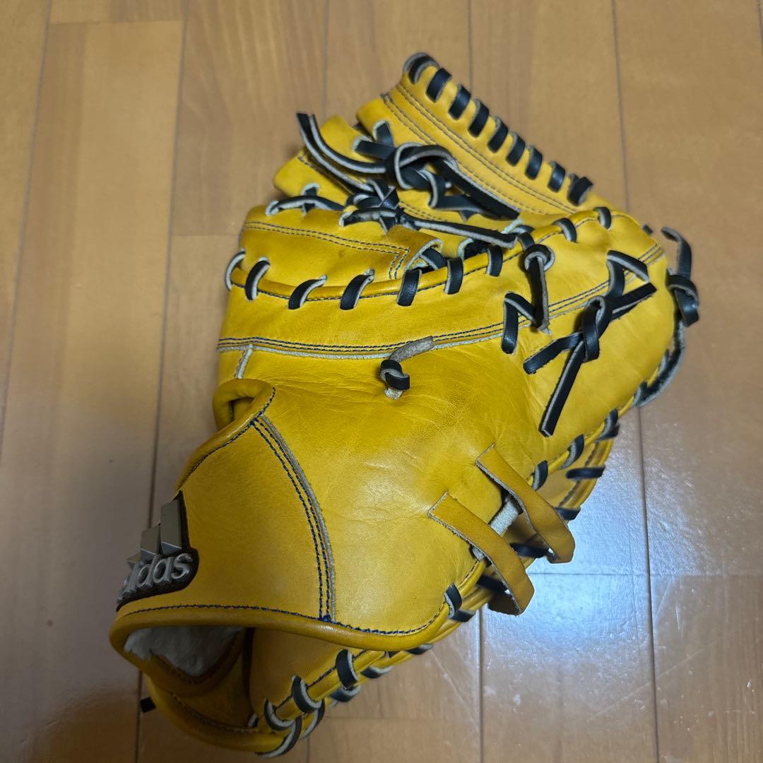 adidas 軟式グローブ ファーストミット イエロー