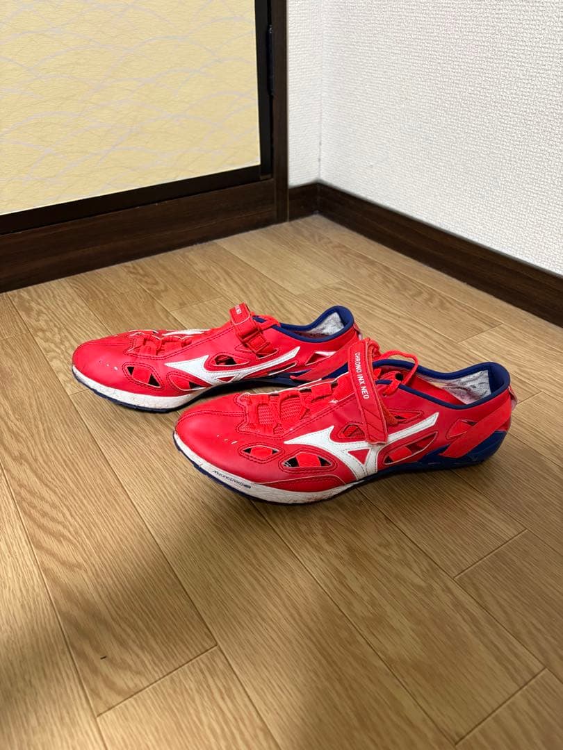 MIZUNO クロノインクスネオ レッド26.5cm 箱あり