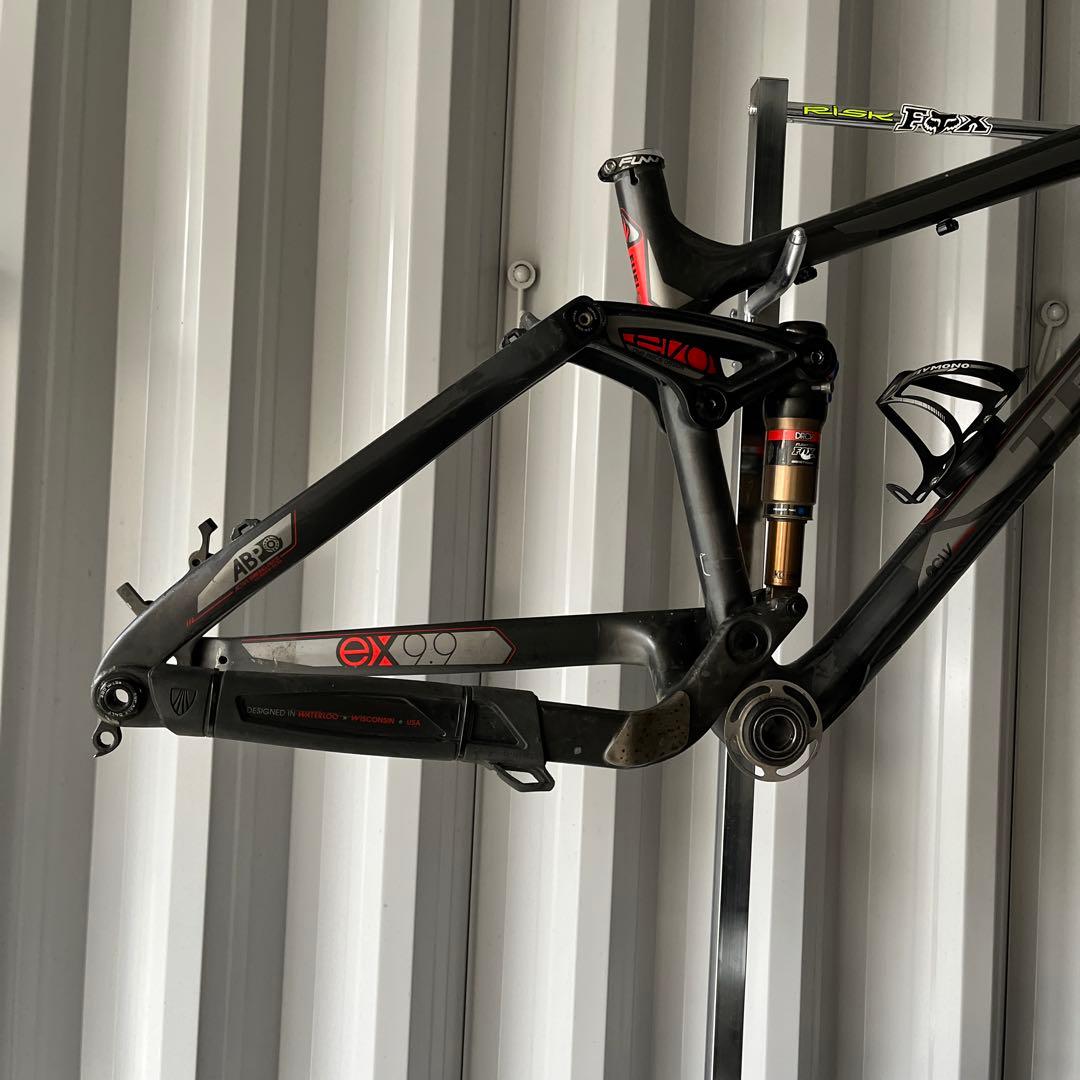 自転車本体 TREK FUEL EX9.9