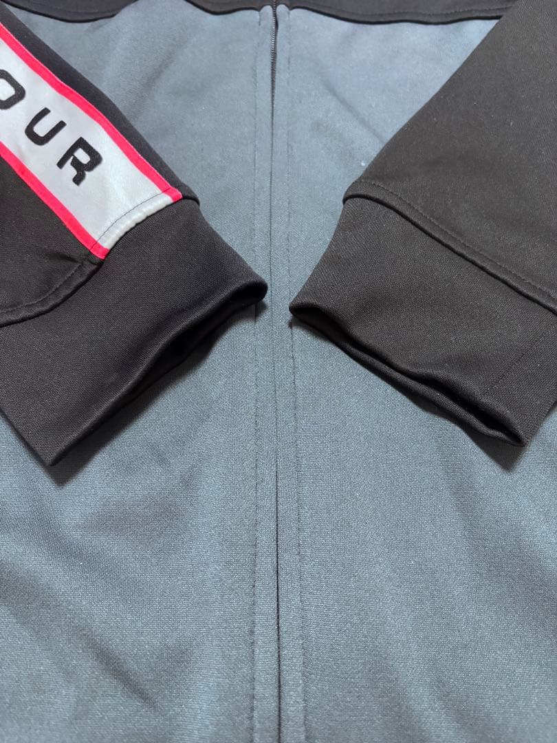 UNDER ARMOUR UNSTOPPABLE フルジップパーカー