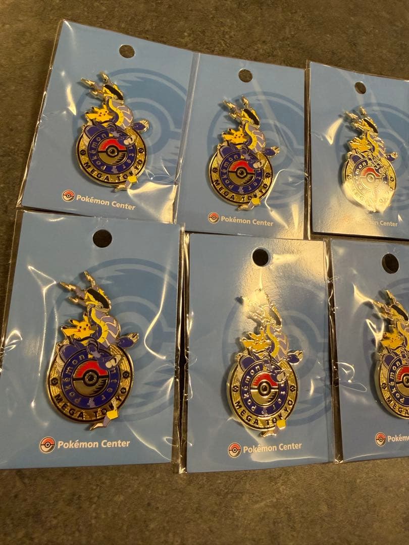 ポケモンセンターメガトーキョー　限定　ミライドン　ロゴピンズ　池袋　10個
