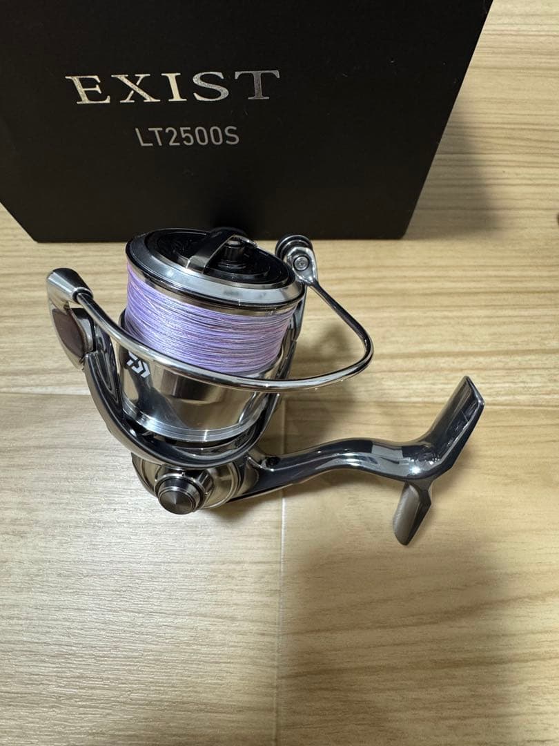 リール DAIWA EXIST LT2500S