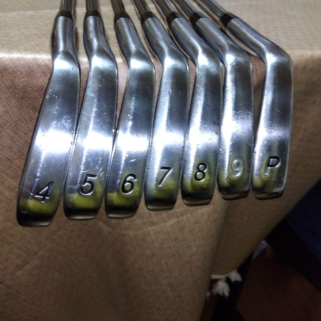 綺麗な状態 PRGR iS3500BL FORGED ４〜９.ＰＷ ７本【Ｓ】