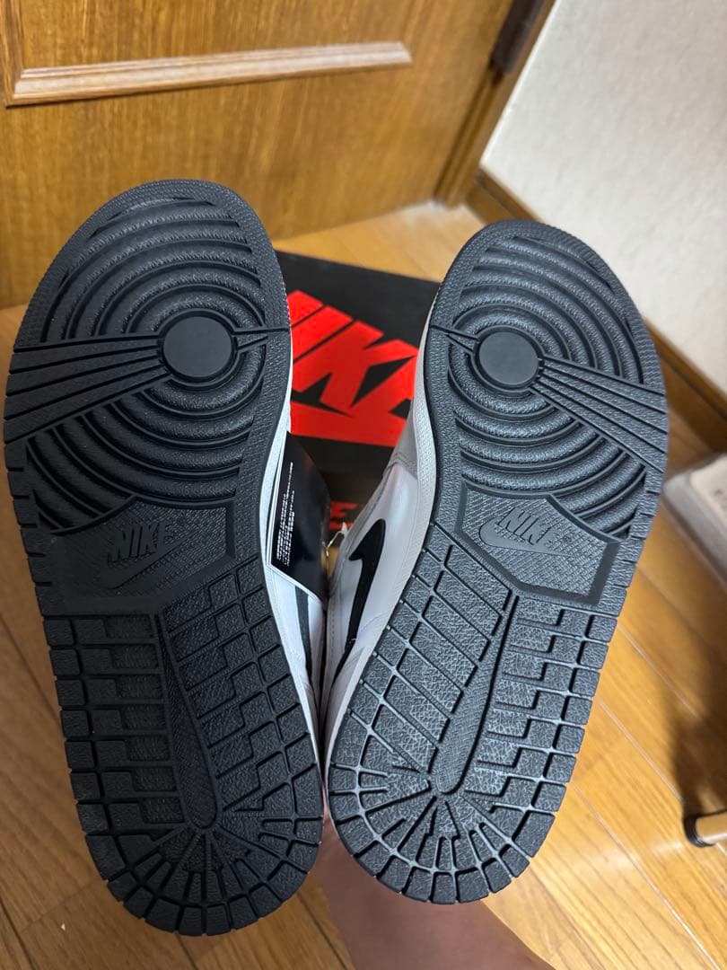 シューズ(男性用) NIKE Air Jordan 1 LIGHT SMOKE GREY\"