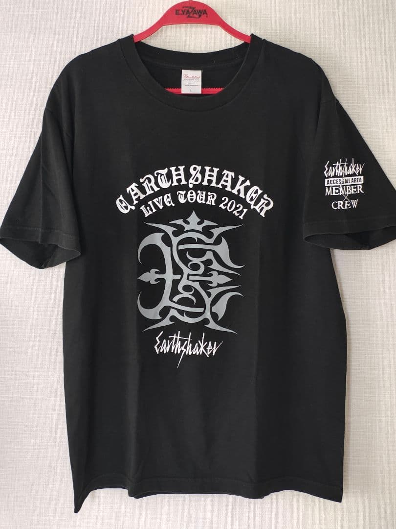 アースシェイカーライヴツアー2021 L Tシャツ&ギターピック&ストラップ付き