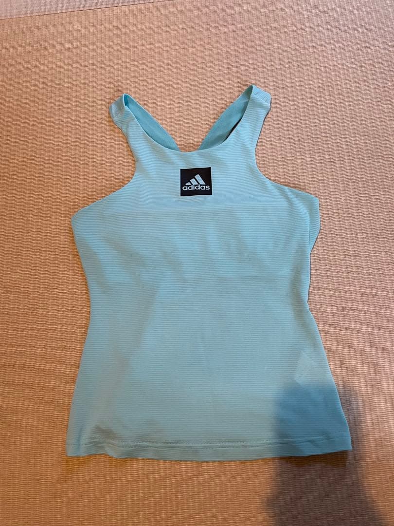 adidas テニスウェア　セットアップ
