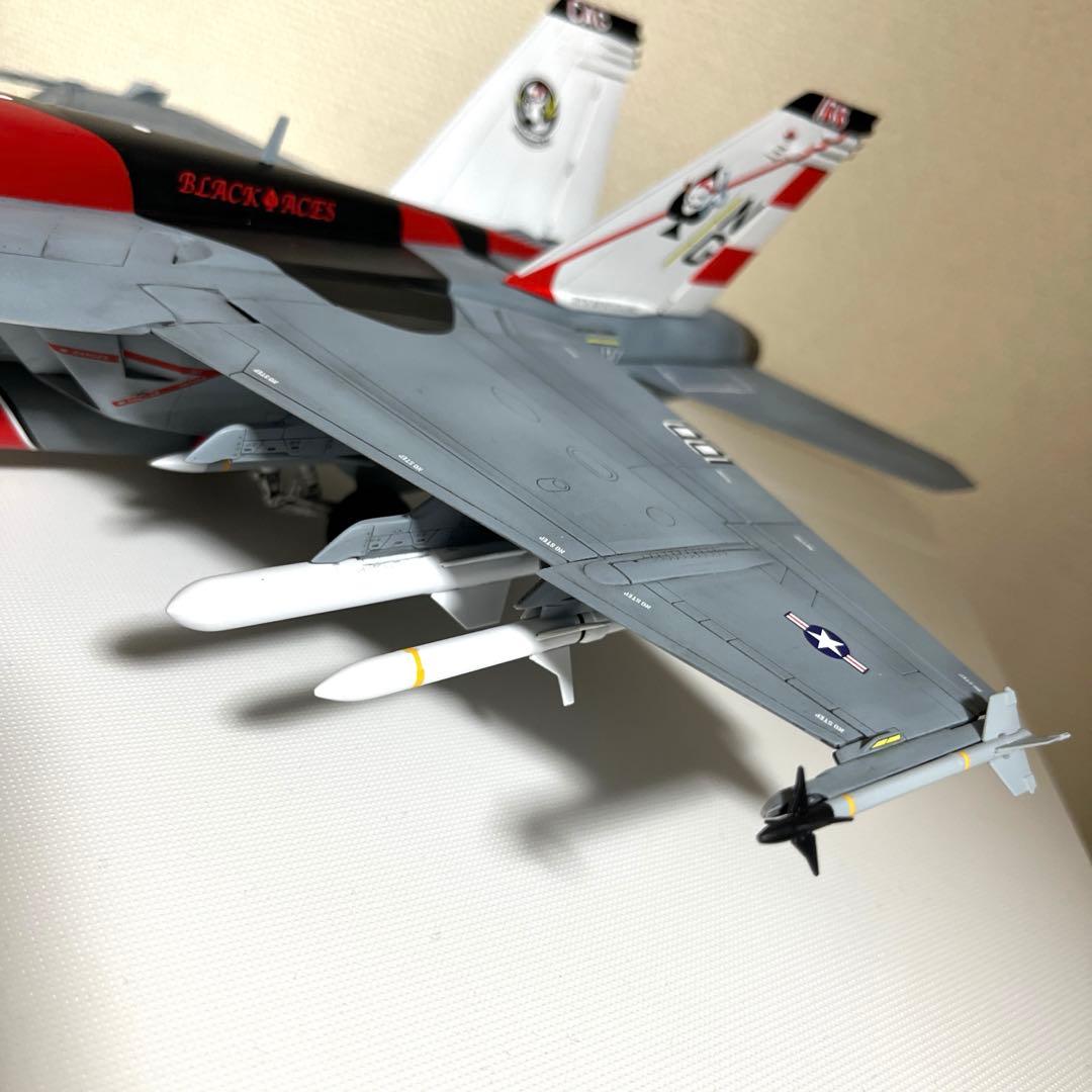 戦闘機プラモデル完成品1/48 F-18スーパーホーネット