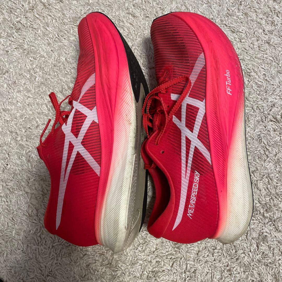 美品asicsアシックス メタスピードスカイマラソン長距離ストライド走法28cm