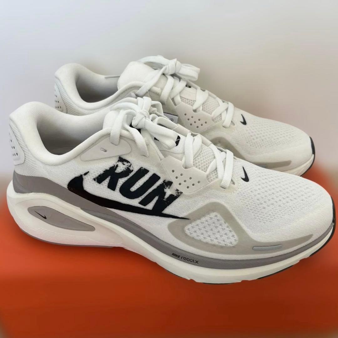 ナイキ ストラクチャー26 RUN 26cm