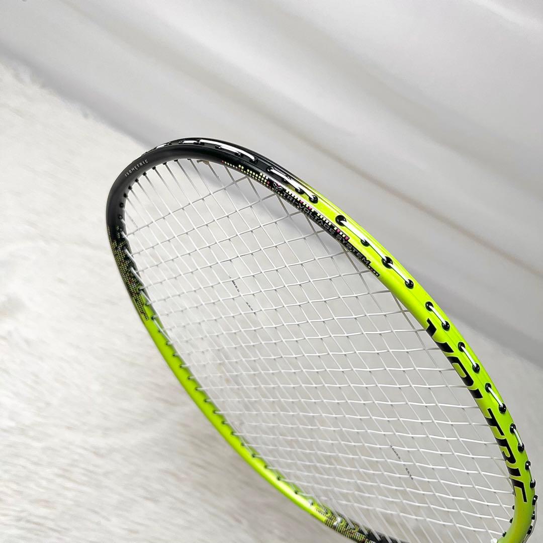 【美品】YONEX VOLTRIC 30 G5 5U バドミントンラケット