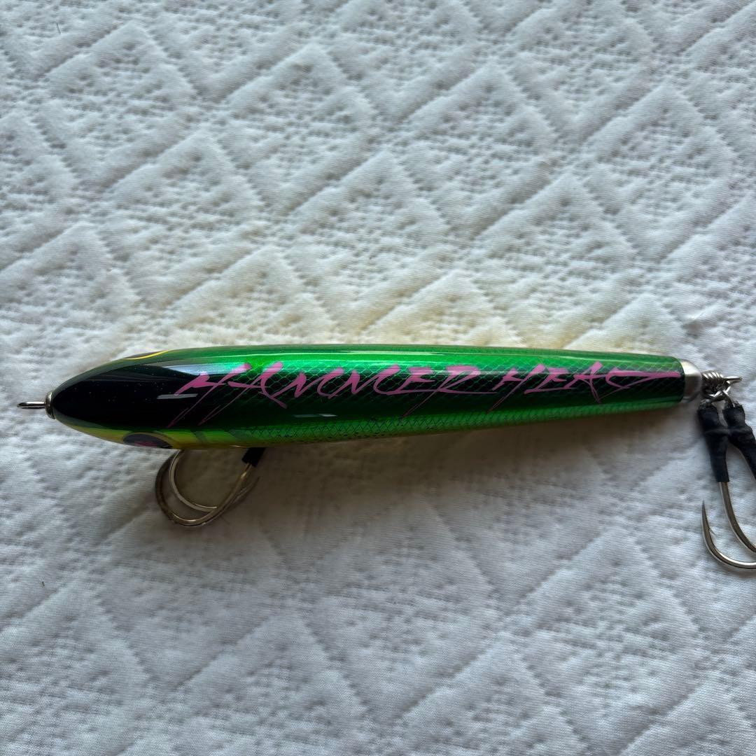 ルアー・フライ HAMMER HEAD CHERRY Asy 200