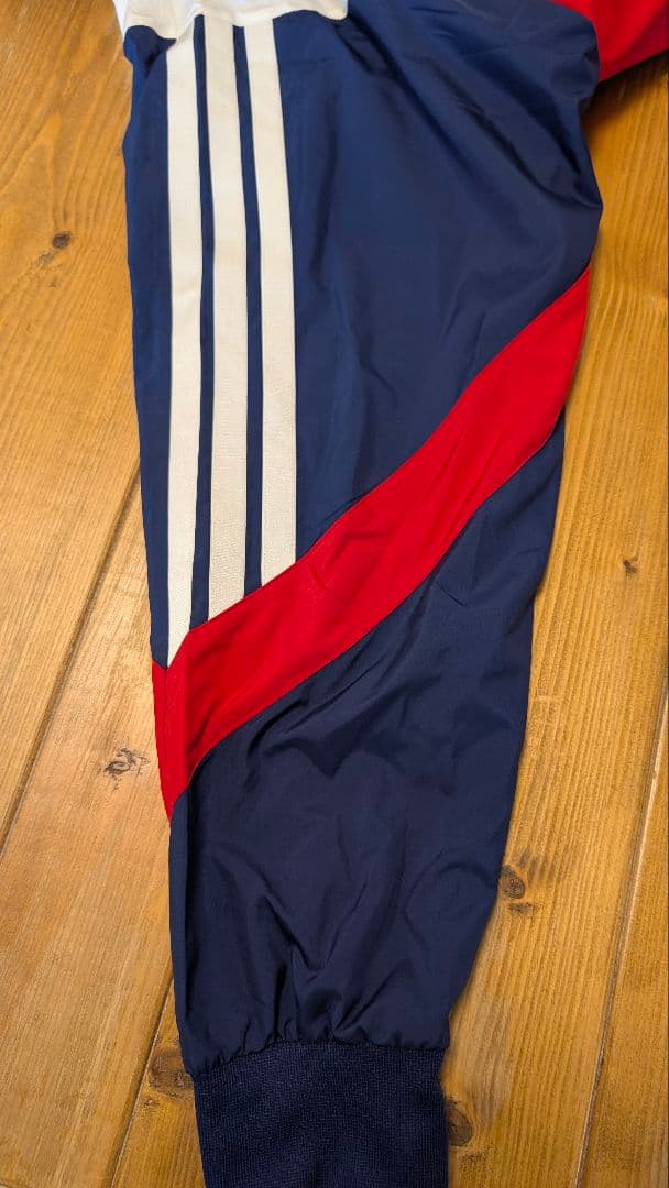 【新品未使用品】adidas ウィンドブレーカー ネイビー/レッド/ホワイト