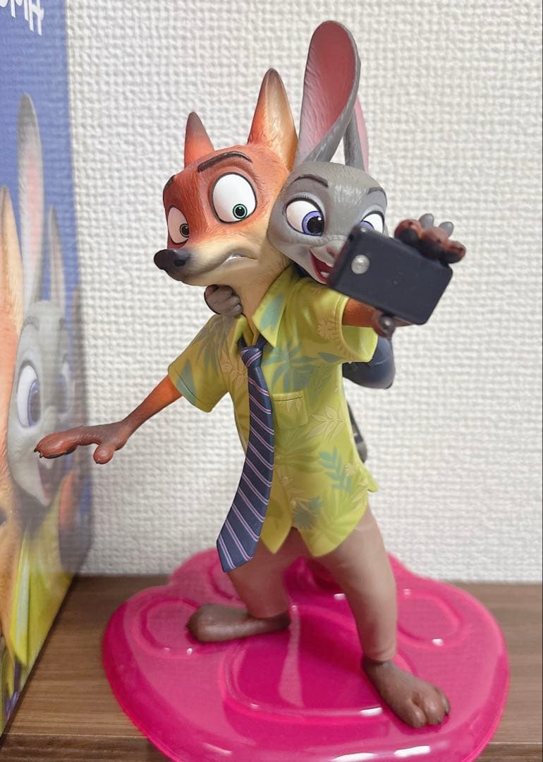 ズートピア Happyくじ A賞 ニック＆ジュディ セルフィーフィギュア