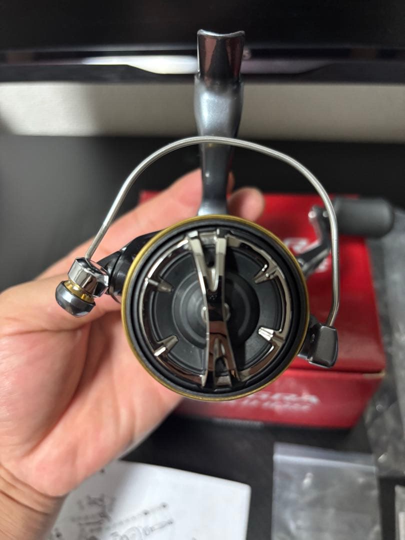 SHIMANO ULTEGRA 2500HGS スピニングリール期間限定値下