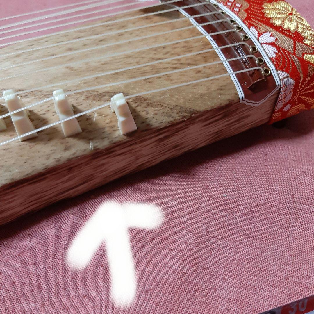 新品同様◆昭和レトロ◆ミニ琴 13弦 ◆畳台付き◆ 弦楽器 　和楽器