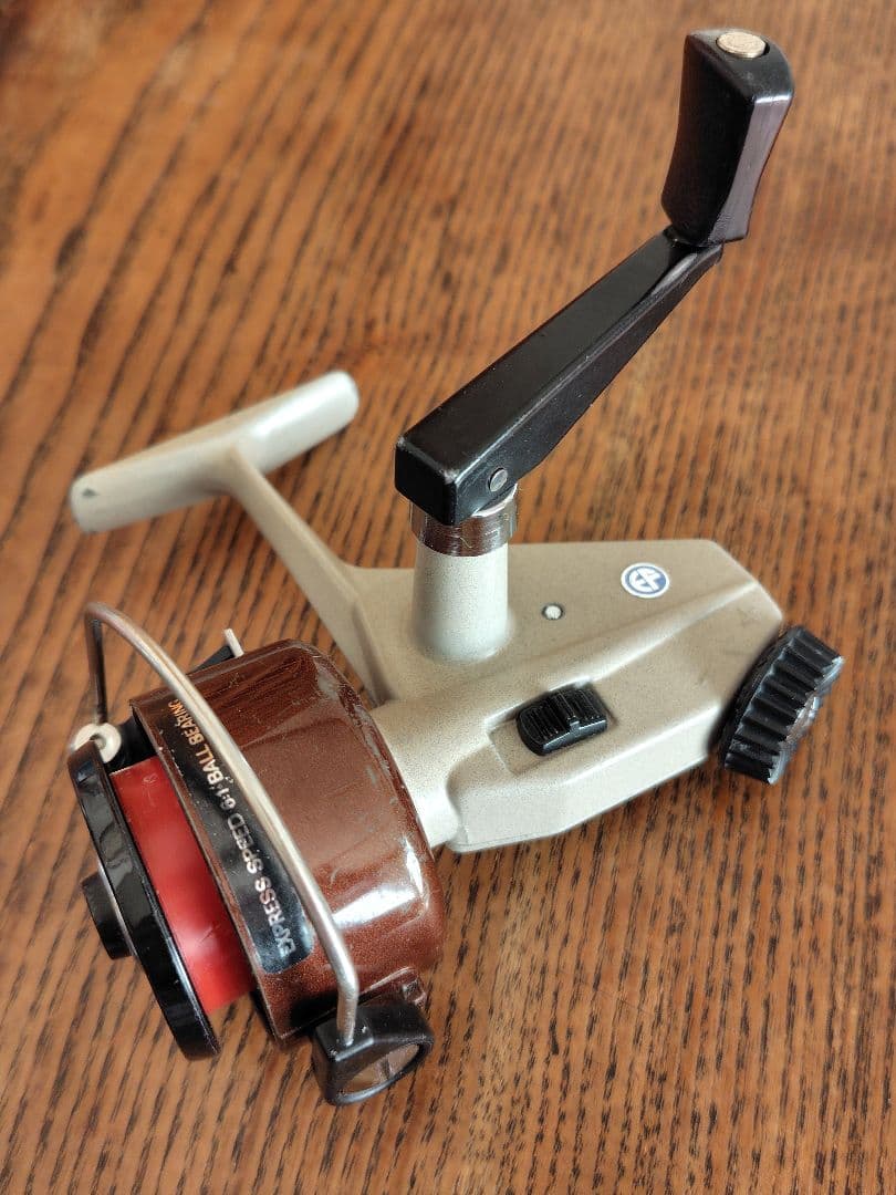 ABU Cardinal 4X スペアスプール付き