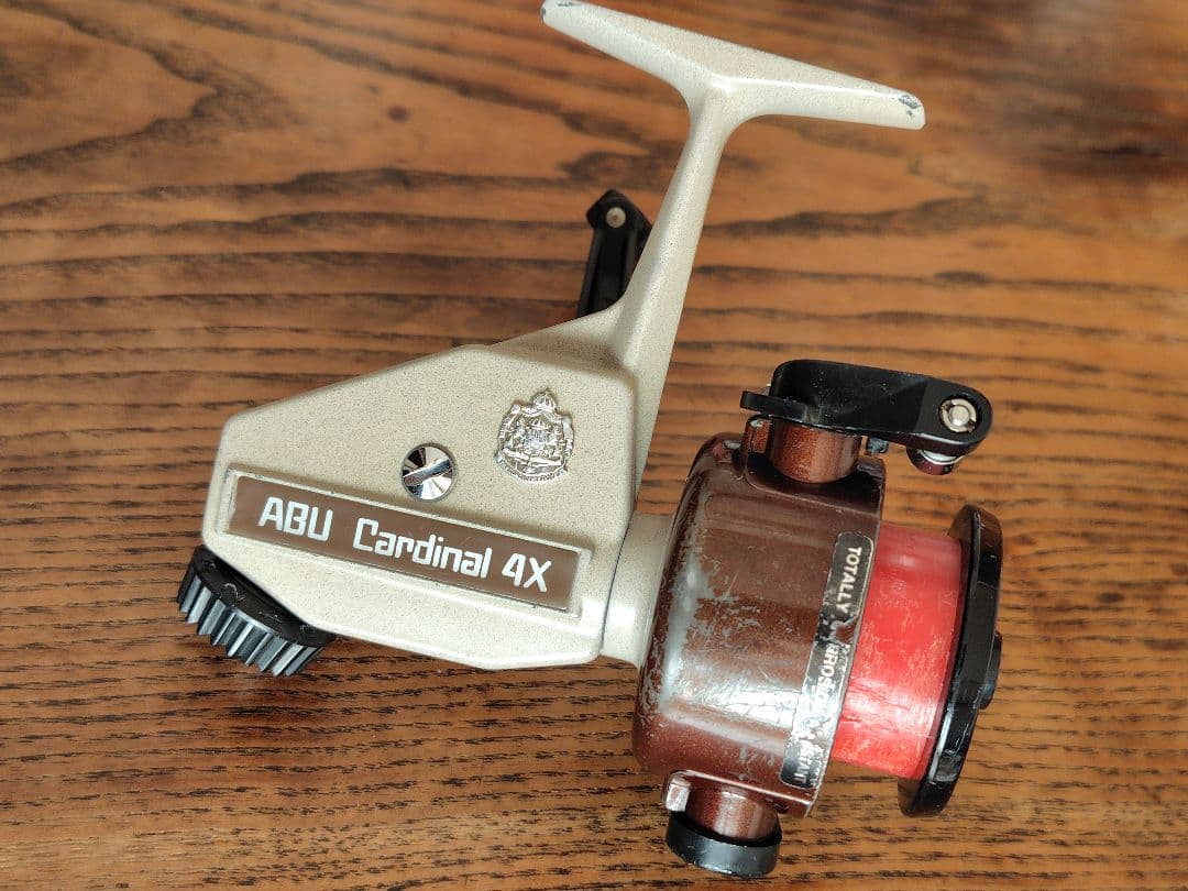 ABU Cardinal 4X スペアスプール付き