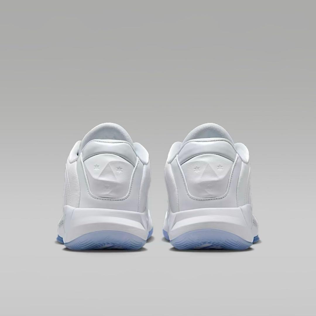 新品 NIKE ルカ 4 PF バスケットボールシューズ 28.0cm