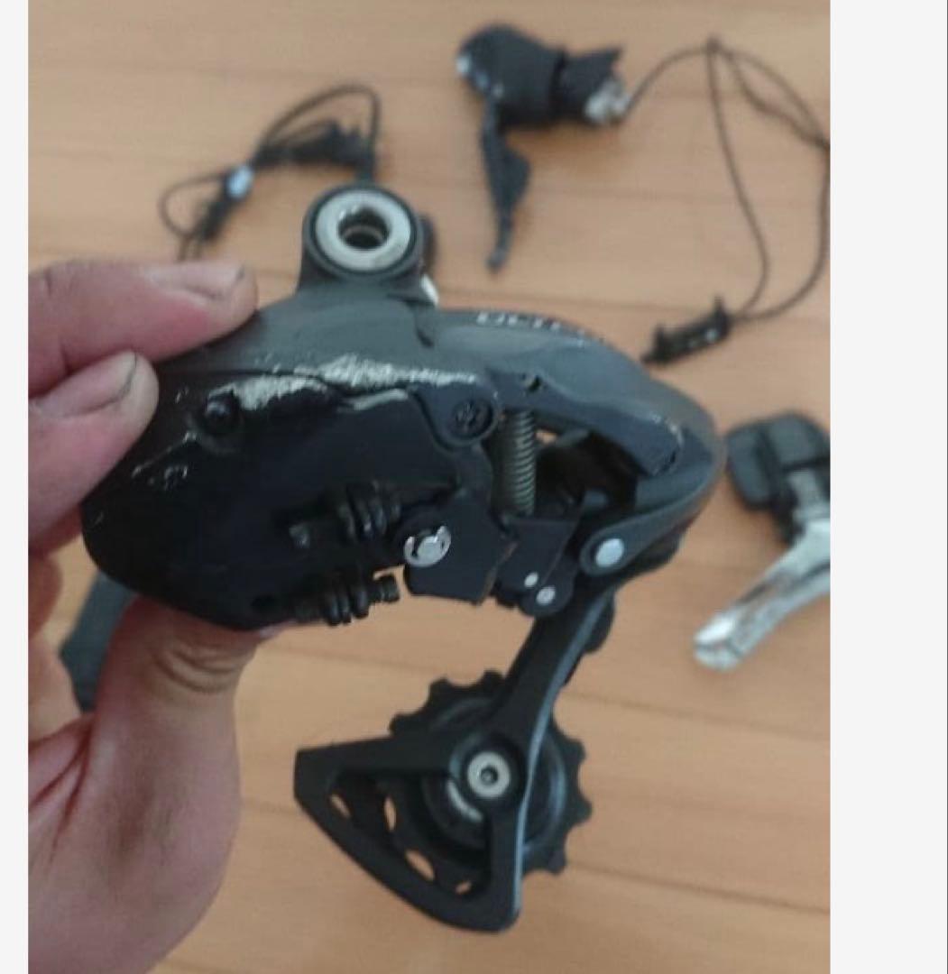 s君　6770 di2コンポセット 動作チェック済み・充電器付き