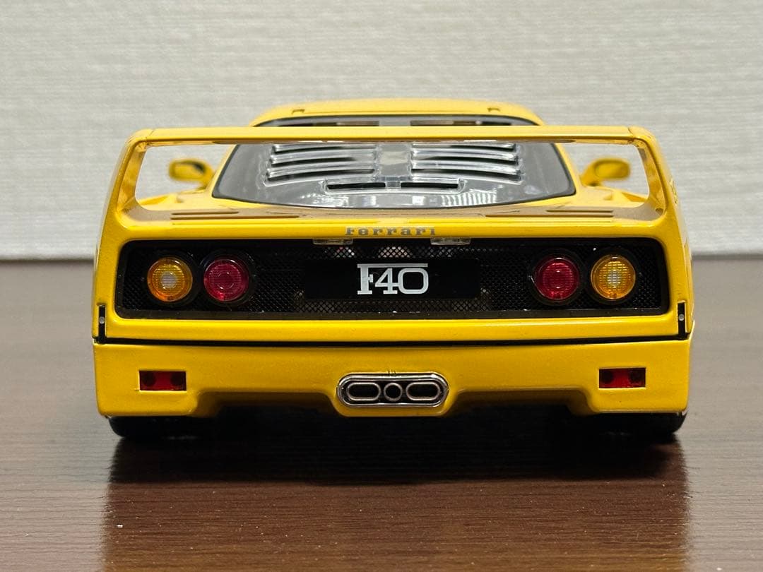 1/18 京商　フェラーリF40イエロー