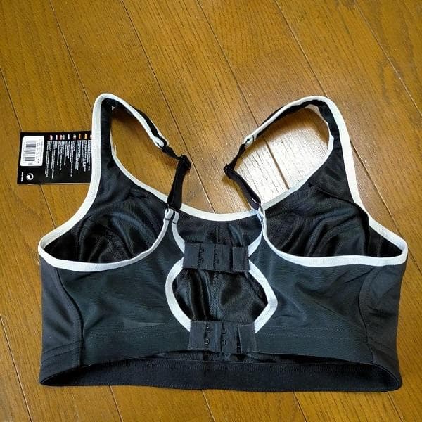 ショックアブソーバー　マルチスポーツブラ　スポブラ　Shock Absorber