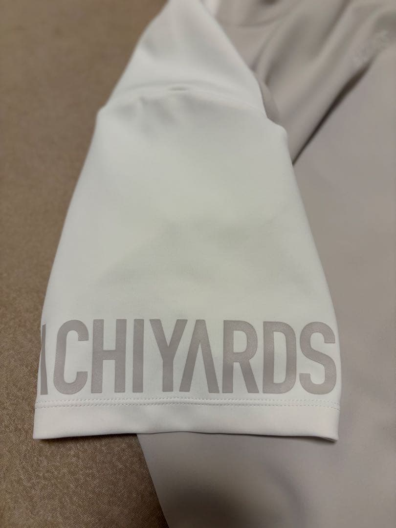 8YARDS.グレー 半袖シャツ