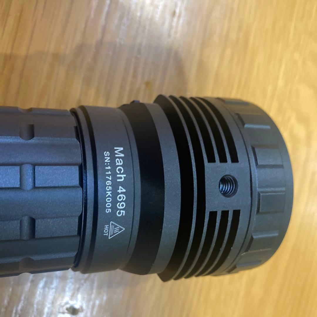 LUMINTOP Mach 4695 懐中電灯