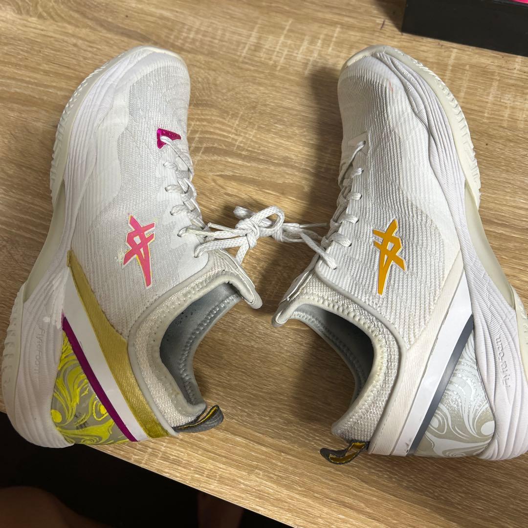 ASICS バスケットボールシューズ 女性用 ホワイト/ピンク/ゴールド