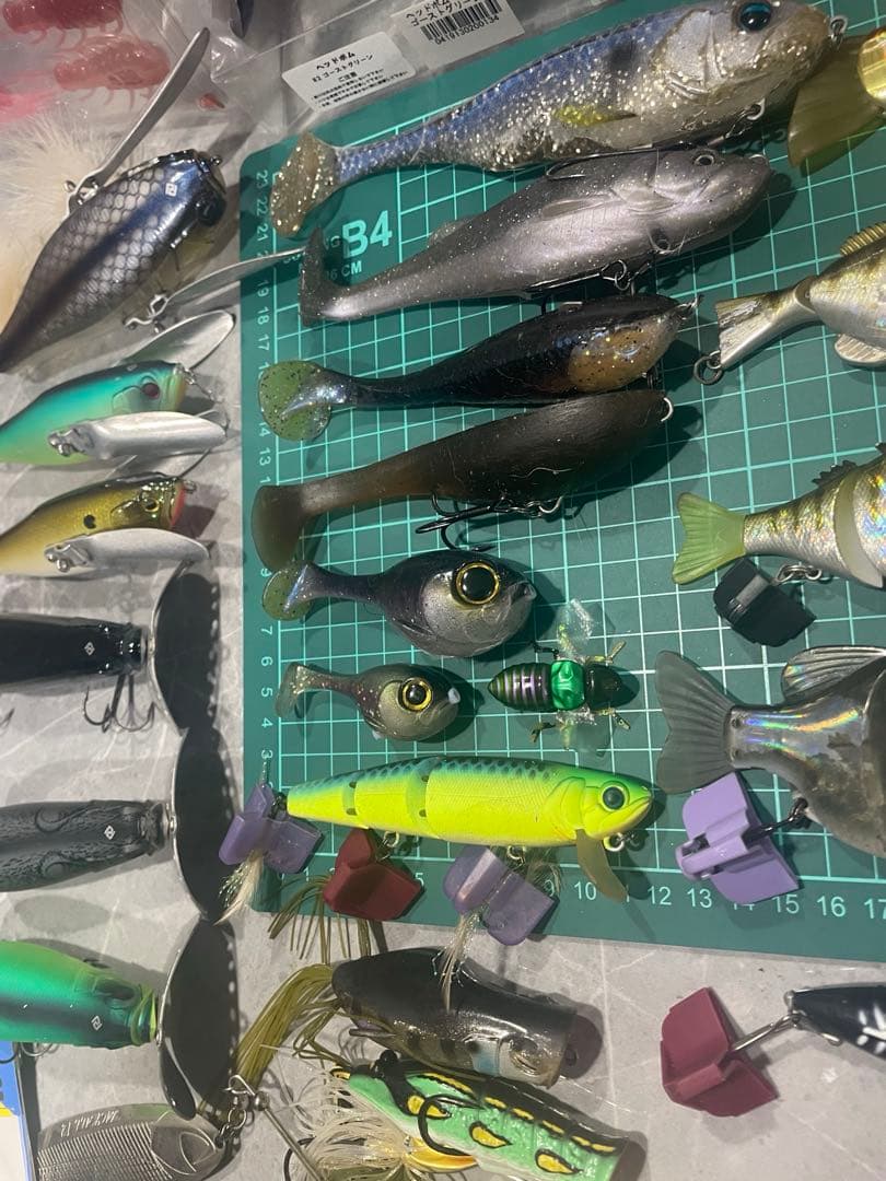 バスルアー　大量☆早い者勝ち☆激安☆バス釣り引退☆人気☆ルアー色々☆新品あり☆