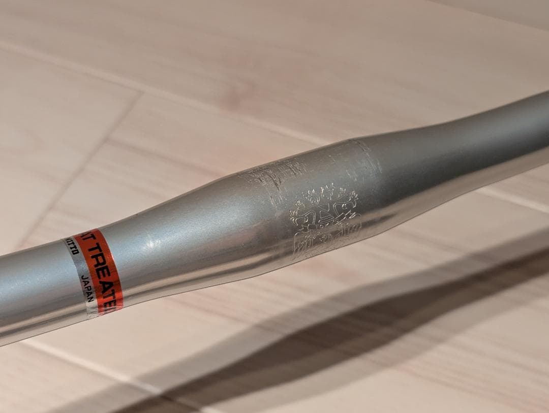 日東 Nitto B135AA-SSB シルバー φ31.8 450mm