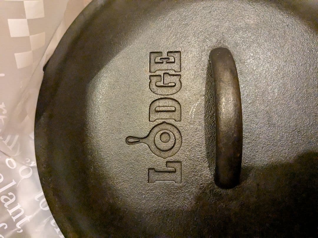 LODGE ダッチオーブン ・スキレット（10 1/4インチ）とグローブのセット