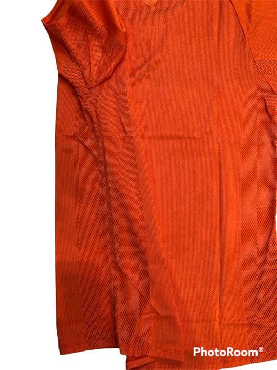 ノースフェイス Tシャツ　Mサイズ　　オレンジ　新品、タグ付き