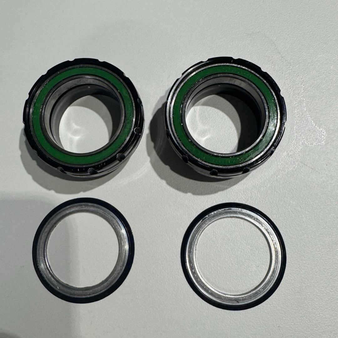WHITE INDUSTRIES BSA30mm BB ボトムブラケット