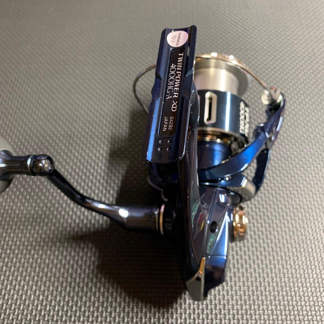 k*7様 シマノ　ツインパワー　XD 4000HG 数回使用のみ美品