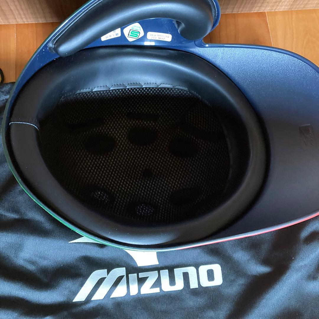 ソフトバンクホークス　NPBマーク入りヘルメット