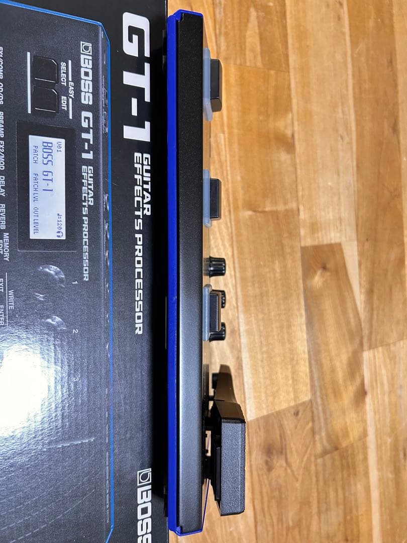 BOSS GT1 ギターマルチエフェクター