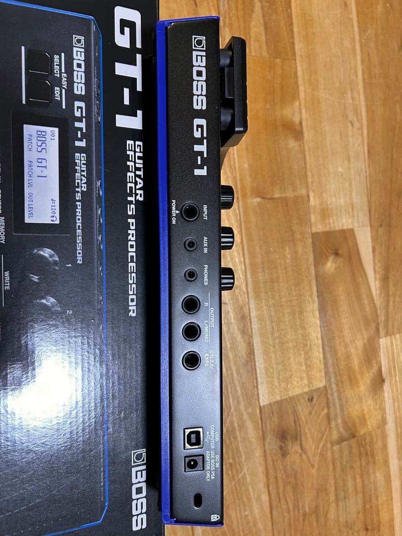 BOSS GT1 ギターマルチエフェクター