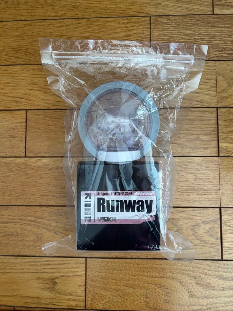 Aぇ！group Runway Tシャツ　ペンライトセット