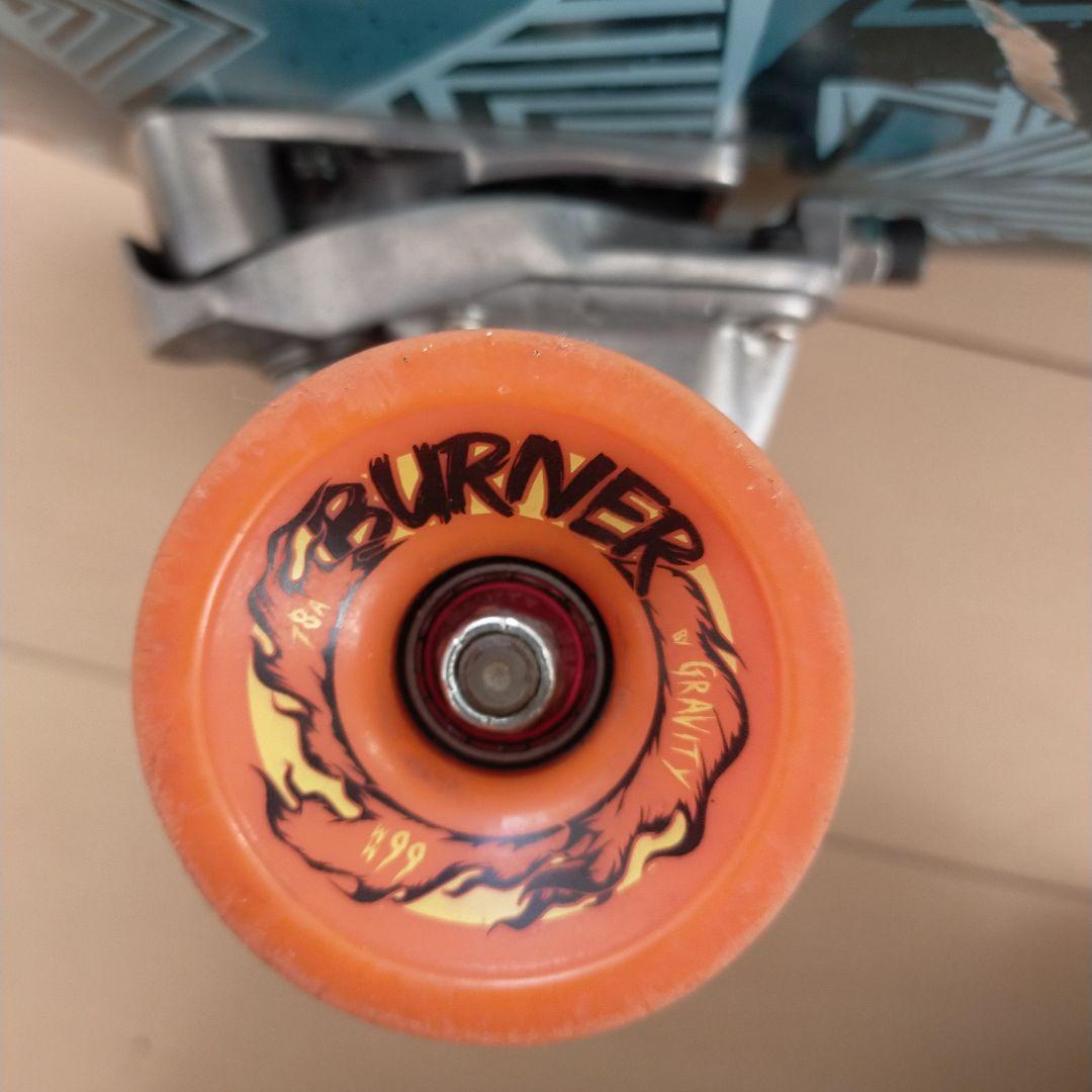 Gravity Skateboards コンプリートスケートボード