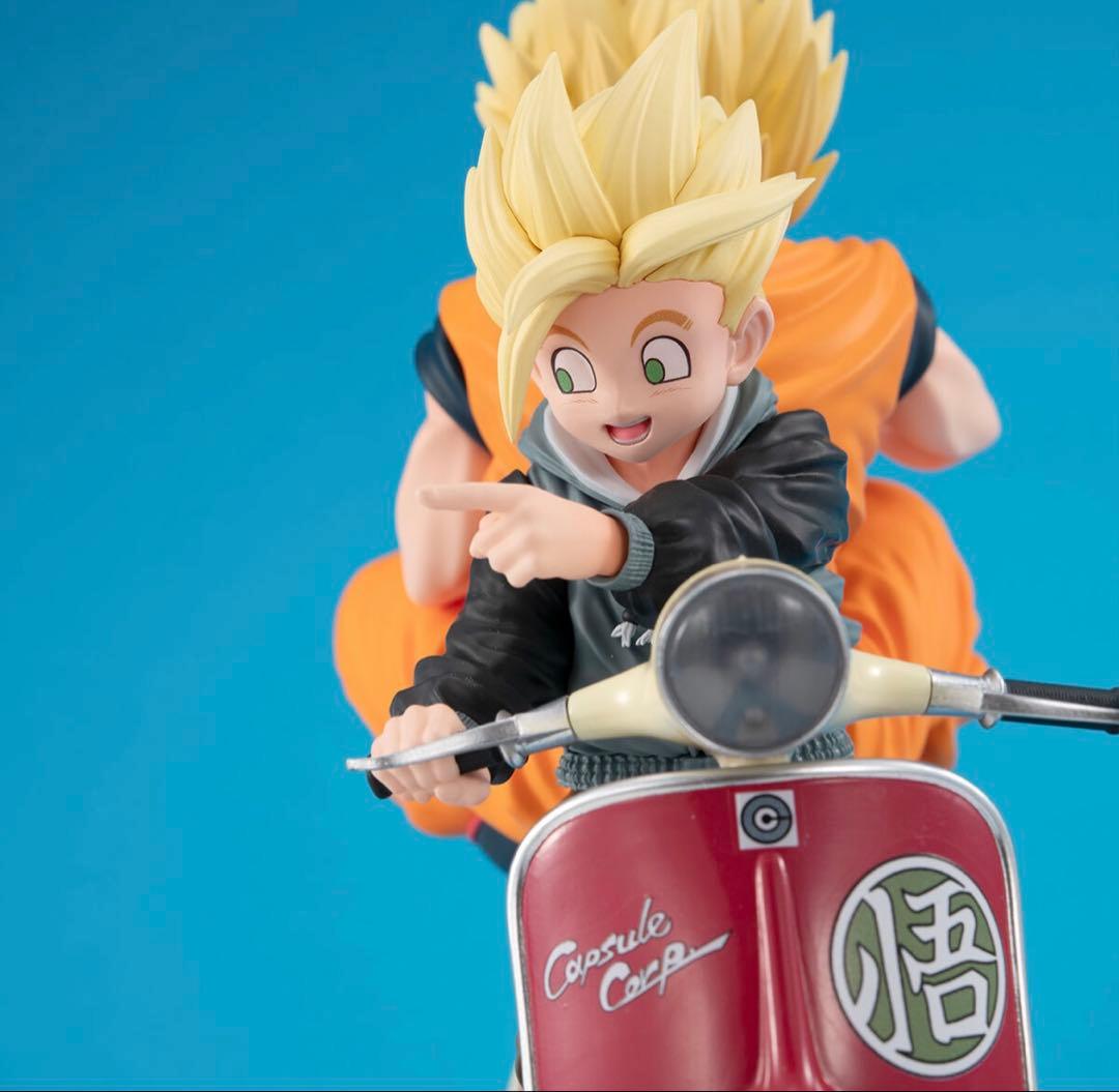 ドラゴンボール デスクトップリアルマッコイ 孫悟空 & 孫悟飯 & バイク 新品