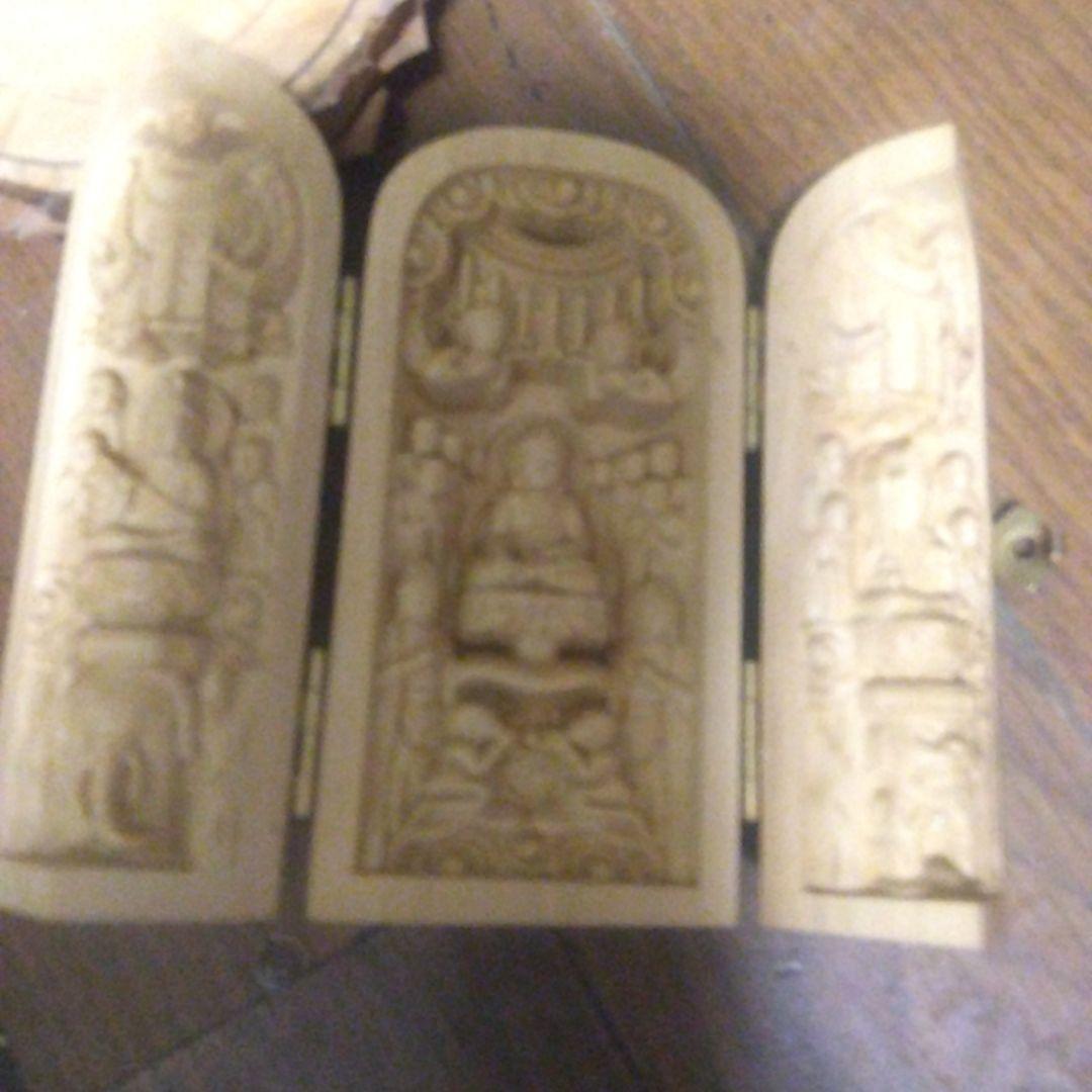 細密な 浮き彫り仏具 観音びらき