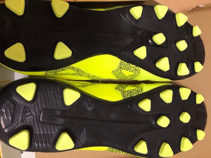 【新品★送料込】サッカースパイク★27.0cm