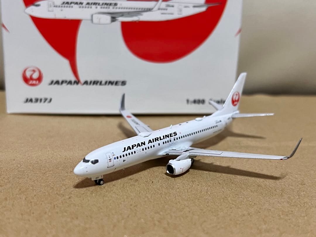Phoenix 1/400 JAL 日本航空 737-800 JA317J