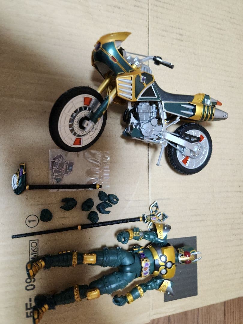 S.H.Figuarts 仮面ライダーレンゲル グリンクロバー ギャレン