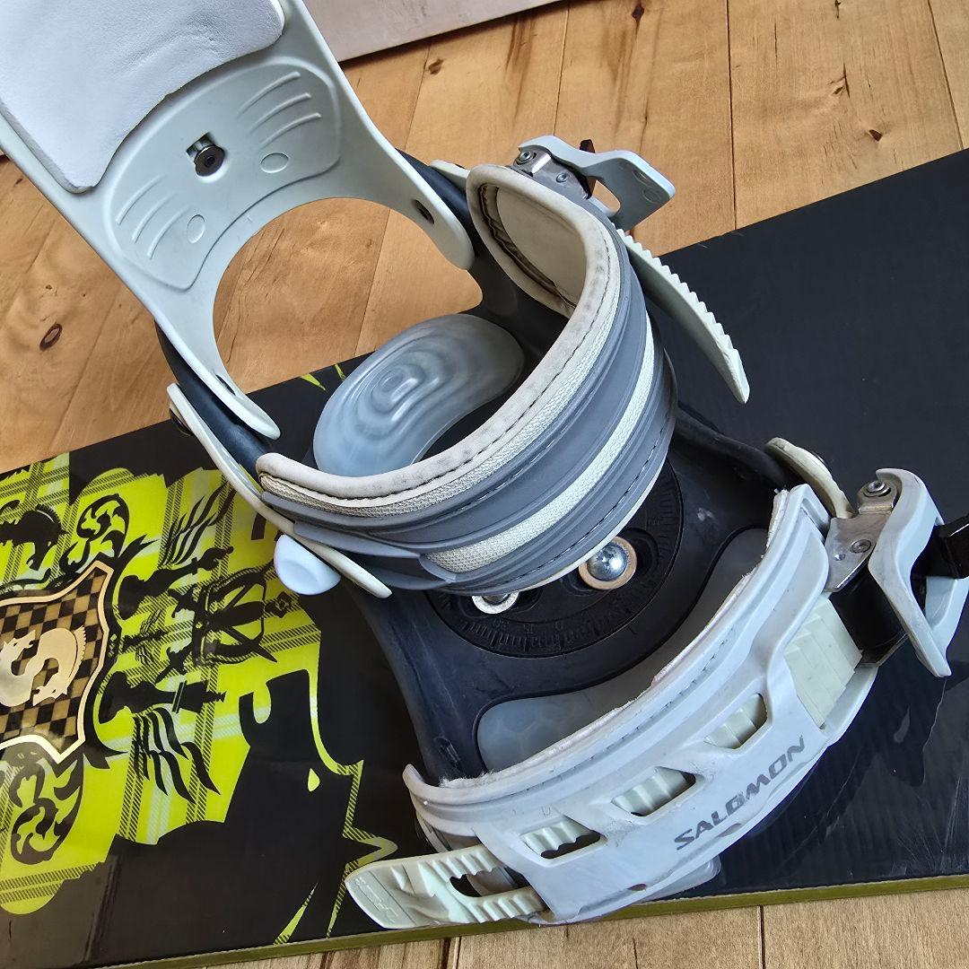 SALOMON サロモン　PULSE 145 バインディング付き　スノーボード