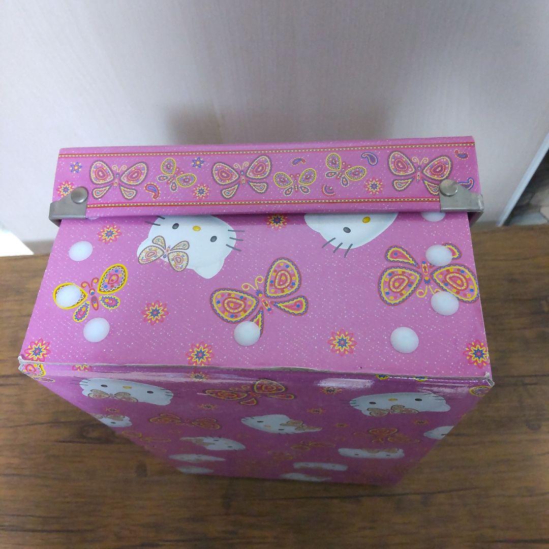キティちゃん　バタフライキティ　収納ボックス