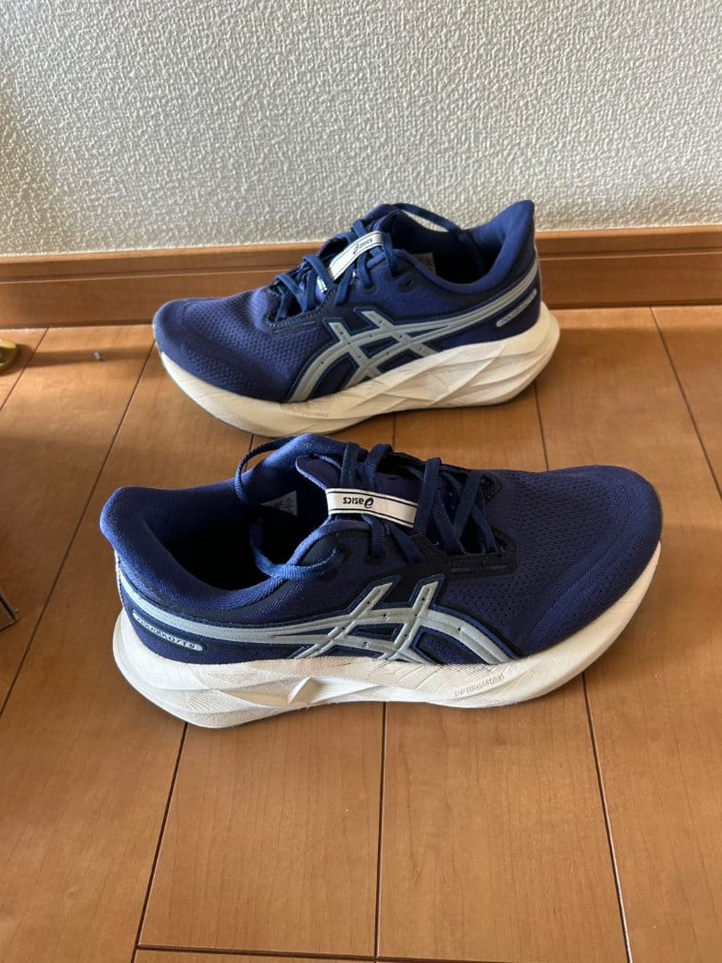 ASICS NOBABLAST ノヴァブラスト ランニングシューズ
